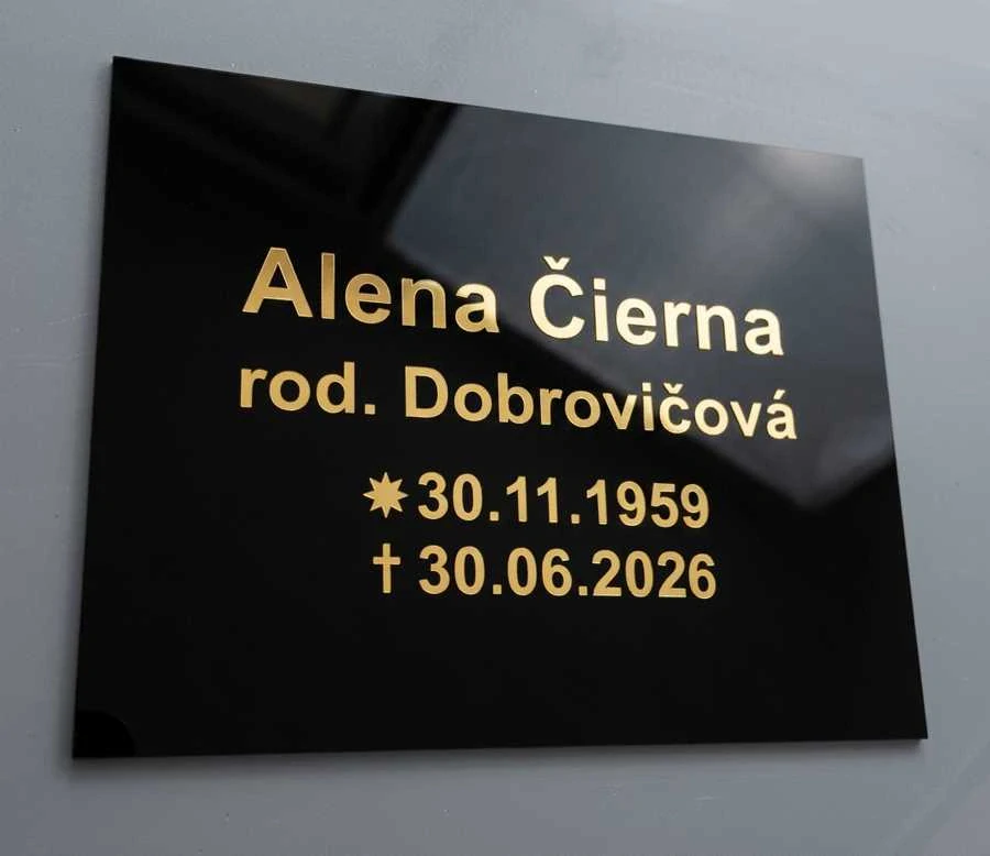 Náhrobná tabuľka obdĺžnik 40x30cm písmo zlaté (hrúbka 3mm)