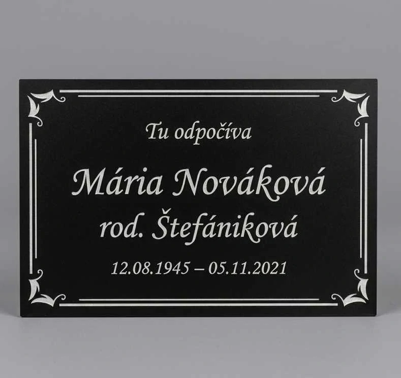Tabuľka na kríž čierna 15x20cm